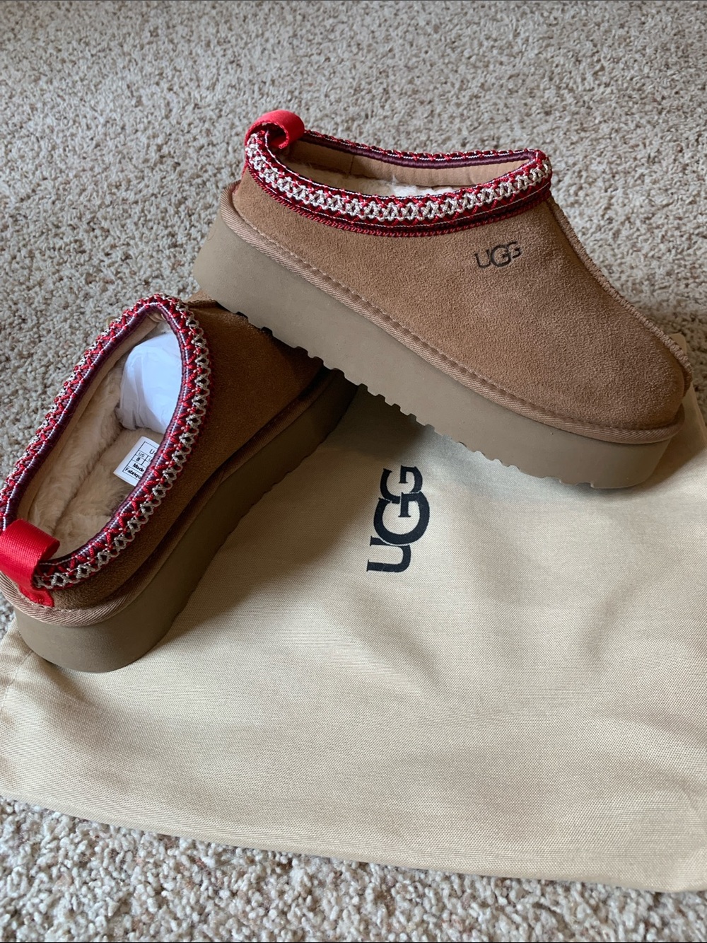 UGG Tazz ii Women's platform Suede Shoes with Red Trim